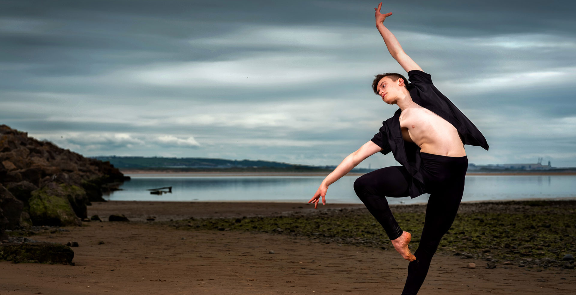 Dance portfolio specialists at Helen Rose Photography. Elevate your dance career with stunning portfolio development. Book a session now!