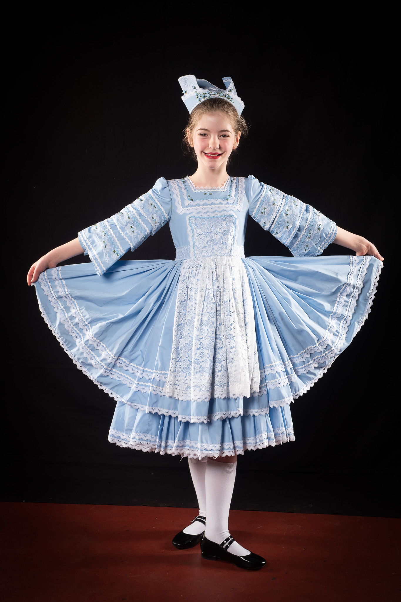 Stand out in the dance world with a stunning portfolio by Helen Rose Photography. Elevate your image and showcase your skills.