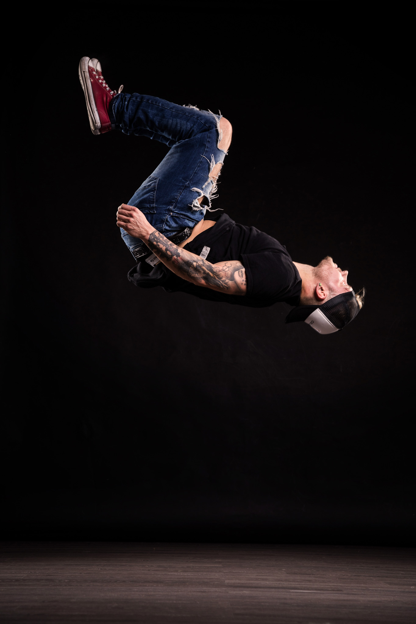 Create a standout dance portfolio with Helen Rose Photography. Expertly capture the beauty and energy of your dancing.